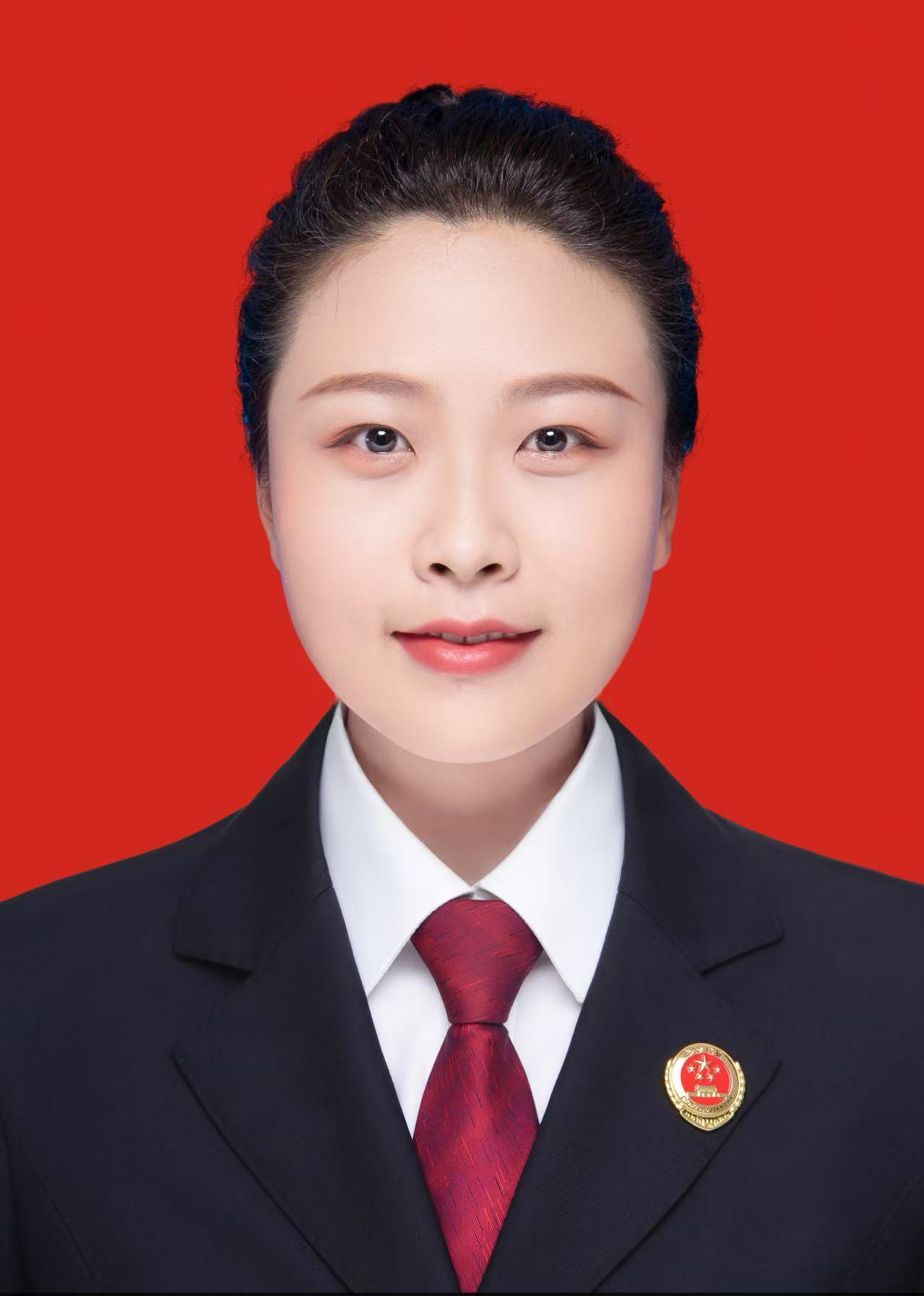 张亚婷1.jpg 张亚婷1.jpg